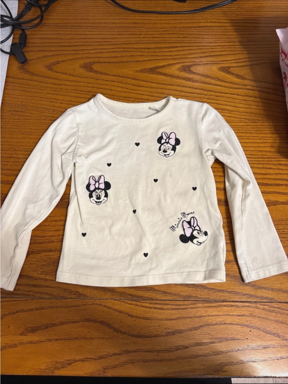 Disney Cream Long-Sleeve Minnie Mouse Tee with Pink Bow Accents